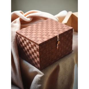 带锁的小箱子防盗窃可以上锁的零食收纳筐柜子钥匙锁收纳箱收纳盒