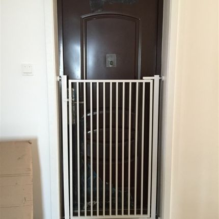 宠物门栏狗狗围栏防猫隔离栅栏大型犬定制婴儿童安全门楼梯口护栏