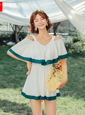 大码泳衣女c保守温泉胖mm遮肉遮肚显瘦连体2021新款游泳衣度假泳