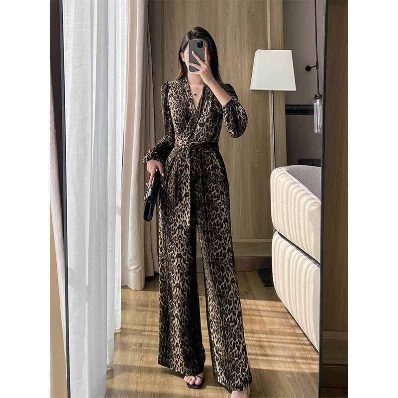 御姐风豹纹连f体裤女秋冬新款气质女神范V领绑带收腰阔腿裤连衣裤
