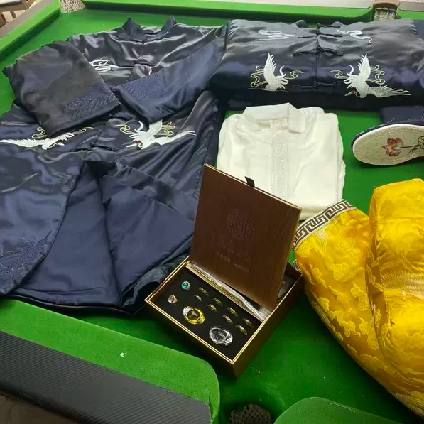 男款高端刺绣寿服全套老人衣