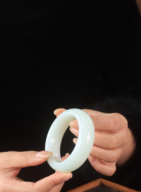 和田羊脂白玉平安镯正圈宽版籽料