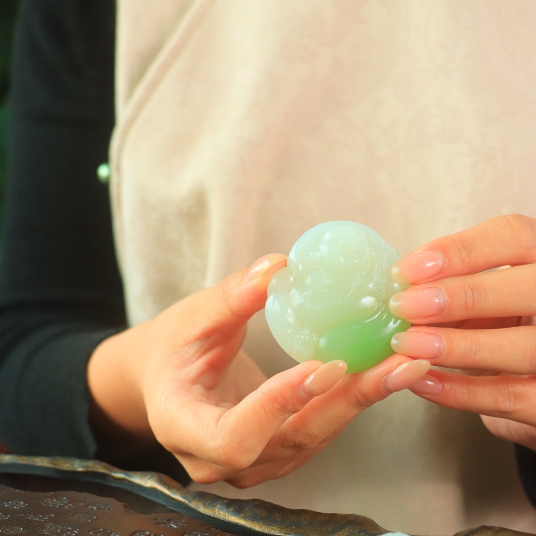 新疆和田冰底翠青弥勒佛挂件山流水精工雕刻青玉男女款天然玉石