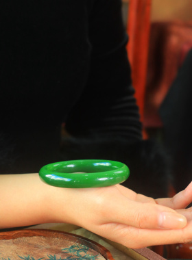 和田碧玉籽料正圈平安镯正圈玉镯