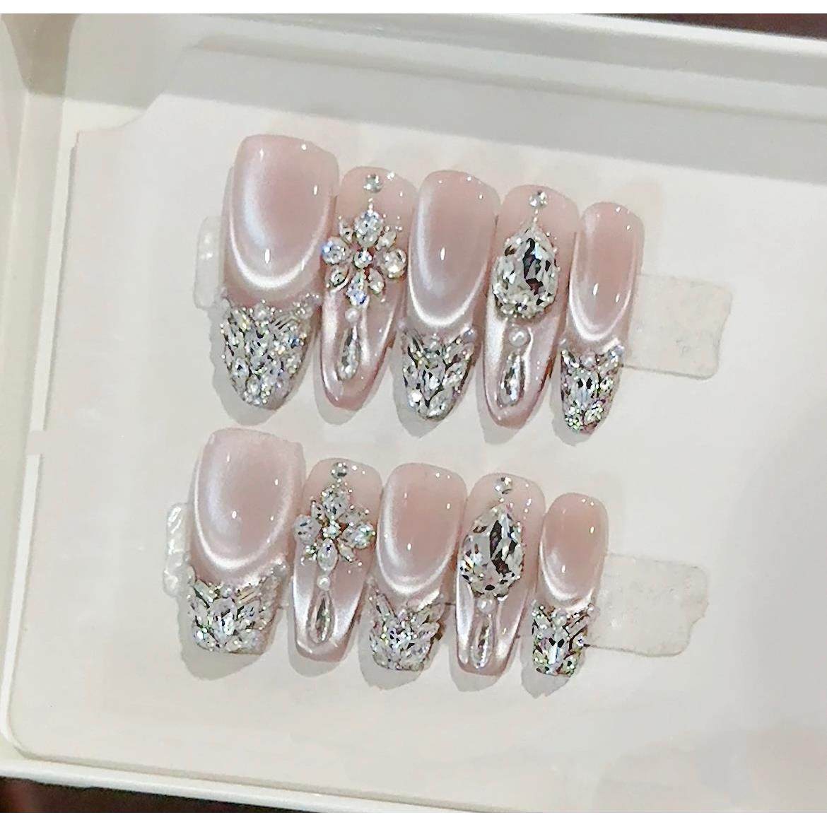 纯手工穿戴甲轻奢高级感锆石亮钻光疗冰透猫眼美甲气质显白可拆卸,彩妆/香水/美妆工具,穿戴甲/甲片,淘宝优惠券,粉丝福利购,淘宝优惠卷