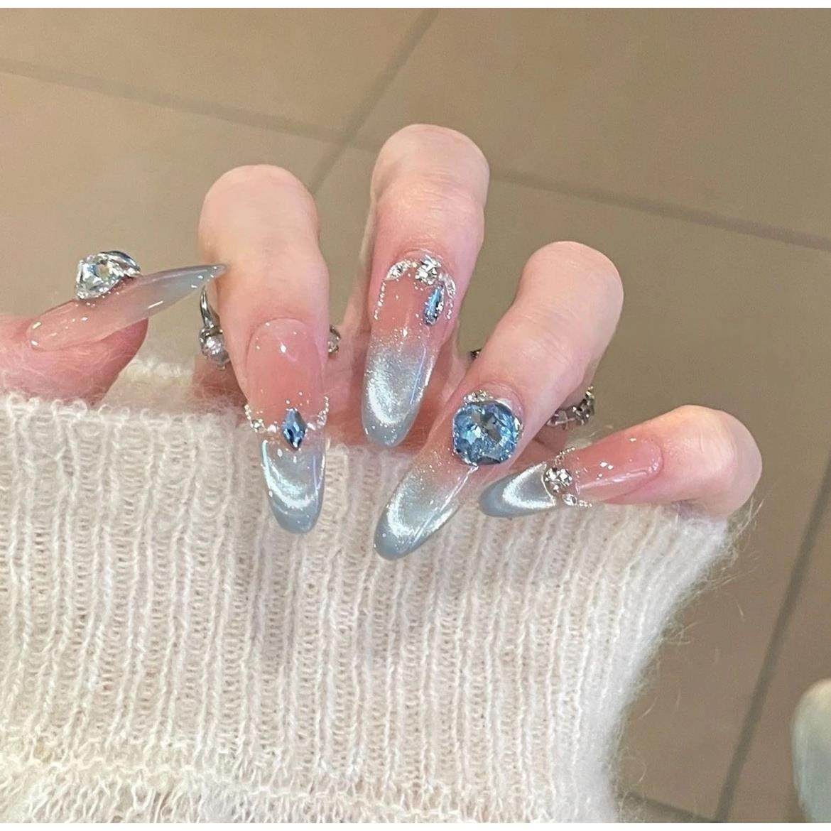 纯手工蓝色爆闪猫眼美甲显白中长款高级感气质穿戴甲可拆卸甲片,彩妆/香水/美妆工具,穿戴甲/甲片,淘宝优惠券,粉丝福利购,淘宝优惠卷