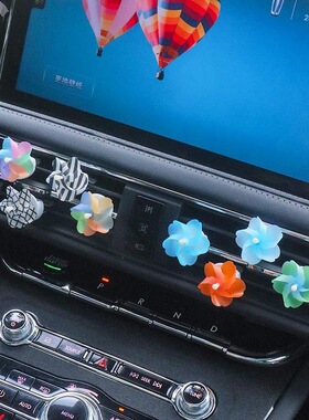 出风口车内饰品立体装饰车饰香水