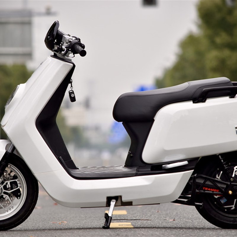 小牛NQI电动车NGT摩托车改装高速新品同比九号E200P配置男士整车