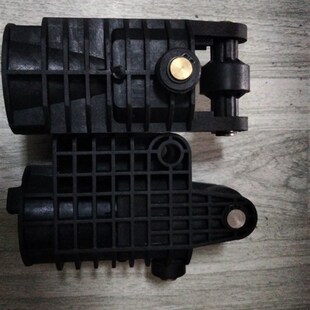 台湾德士刀库德仕刀库BT40机械手刀库配件原装刀套BT40刀杯配件