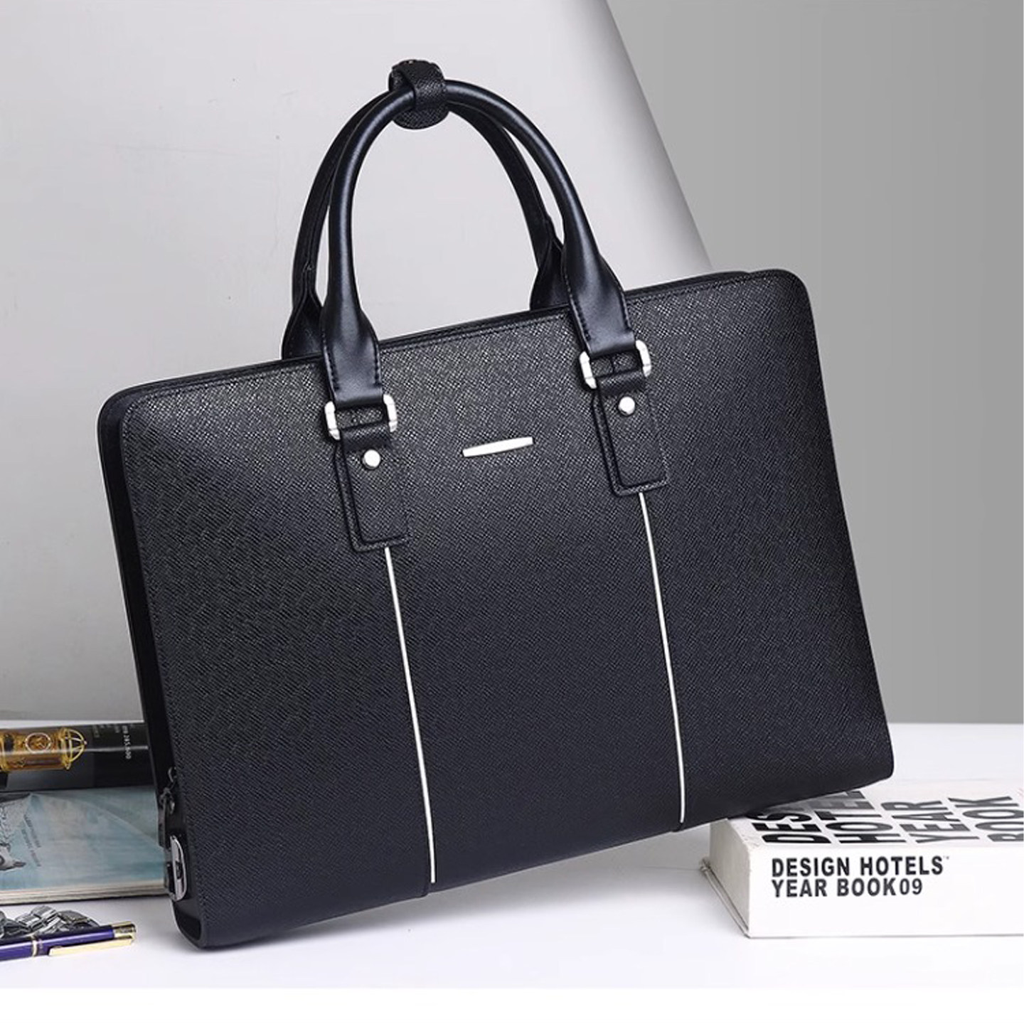 男士真皮黑色商务公文包新款电脑包手提包男士大容量高端托特包