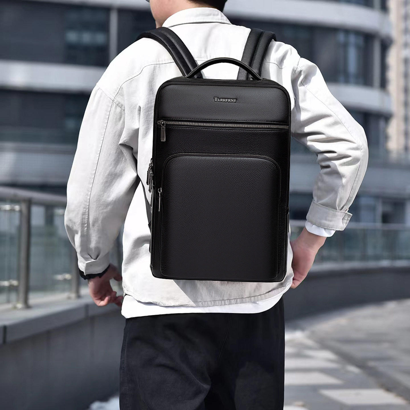 真皮男士商务休闲2025新款电脑包休闲百搭大容量出差旅行双肩背包