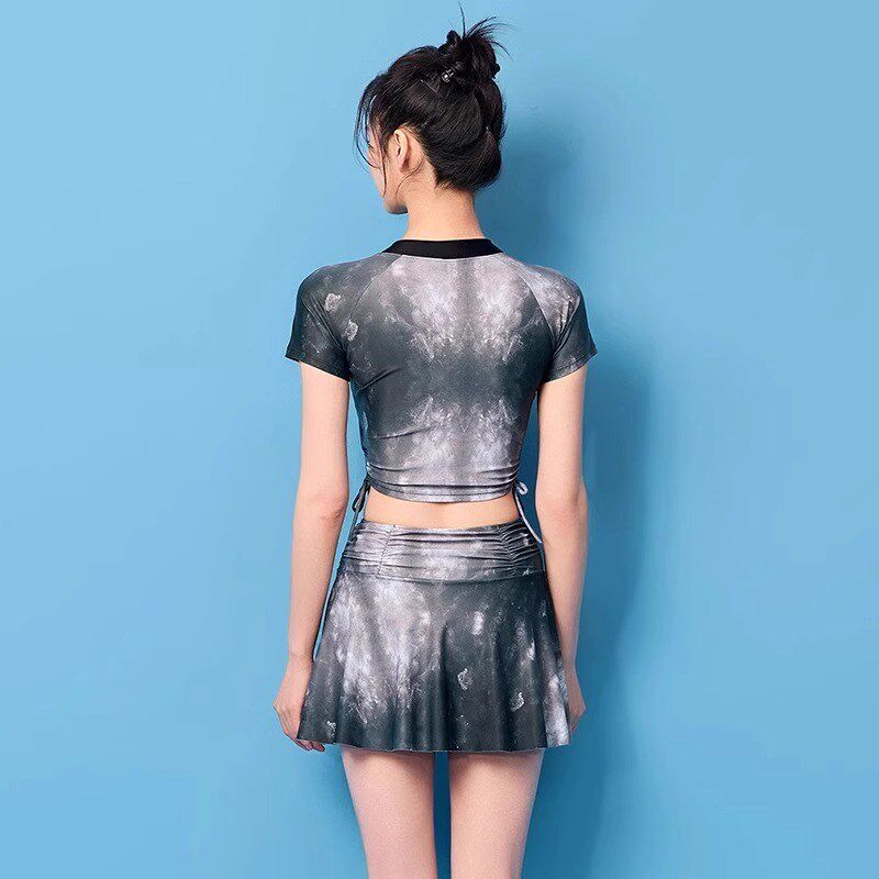 泳衣女款成人分体裙式2025新款泡温泉大码微胖女孩遮肉高级游泳装