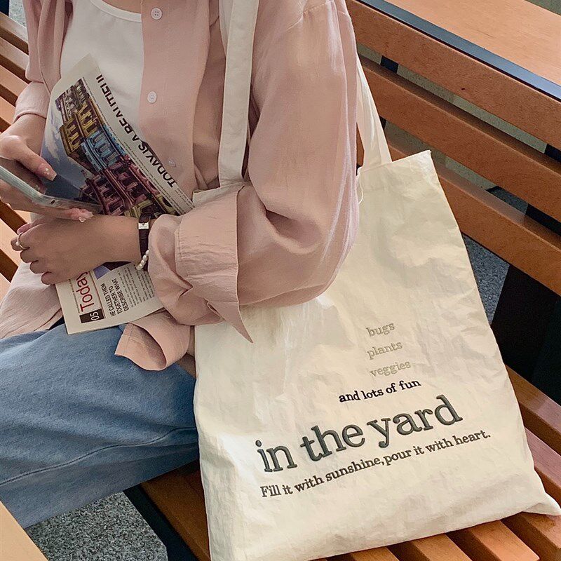 Wfei精致立体刺绣o文艺帆布袋纯白色购物袋撞色小众布包双层牛津