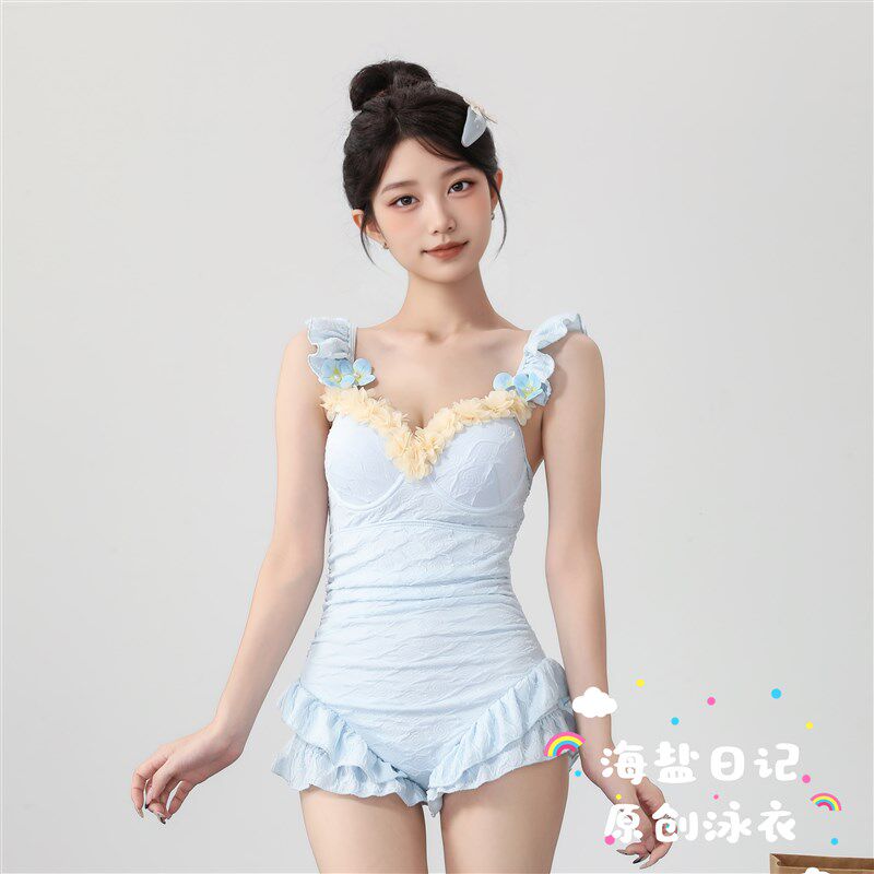 2025新款连体泳衣女高级感绝美女士保守显瘦遮肚温泉度假聚拢海边