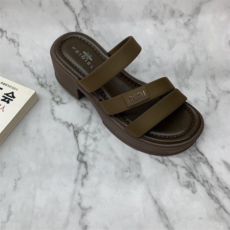 2025新款女鞋方根套脚拖鞋女外穿休闲沙滩凉拖小个子百搭配裙拖鞋