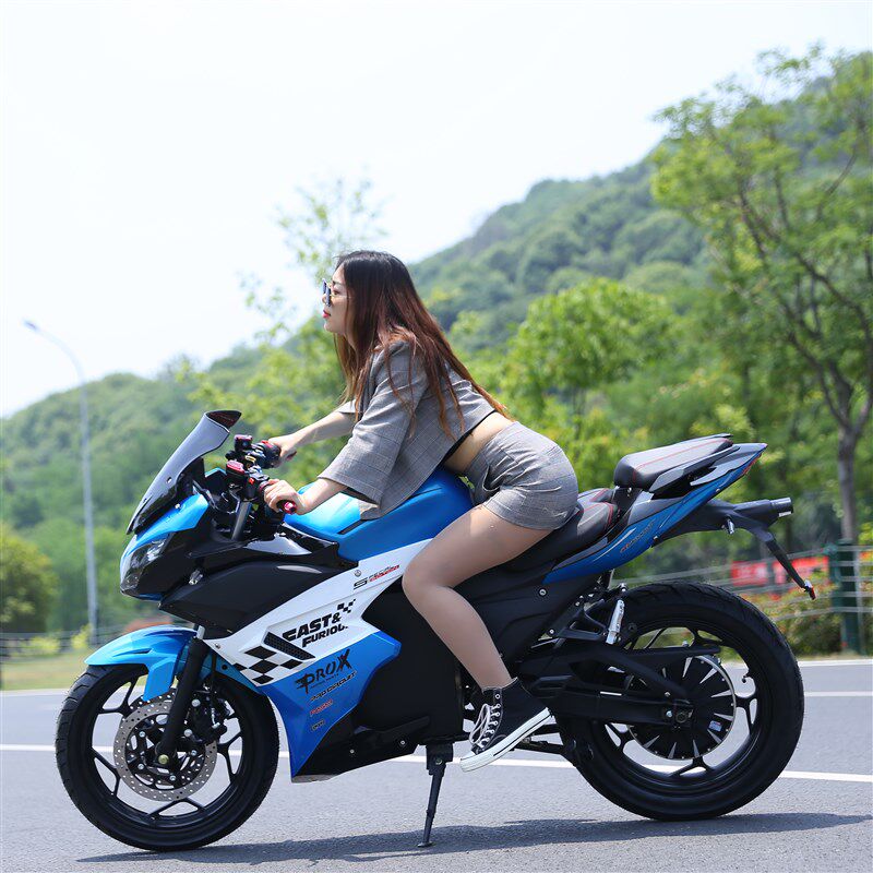 新地平线S款电动摩托跑车72V锂电高速大功率成人公路街趴赛车酷车