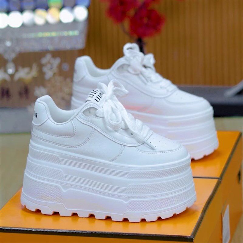 8cm小个子系统厚底小白鞋女潮2025春季新款百搭增高休闲运动板鞋