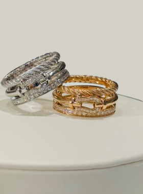 轻奢镀18K金三层镶钻马蹄扣女戒