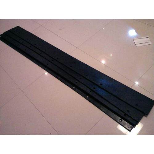 华贸配件宝压马刮刮挡泥板压机GDP徐工派格克悍马戴纳泥板路机其