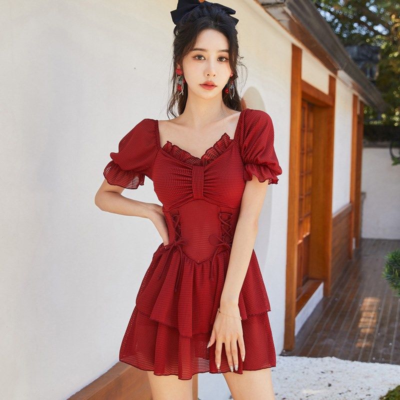 泡温泉泳衣女2024新款网红仙女范海边度假高级感女款纯欲裙式泳装