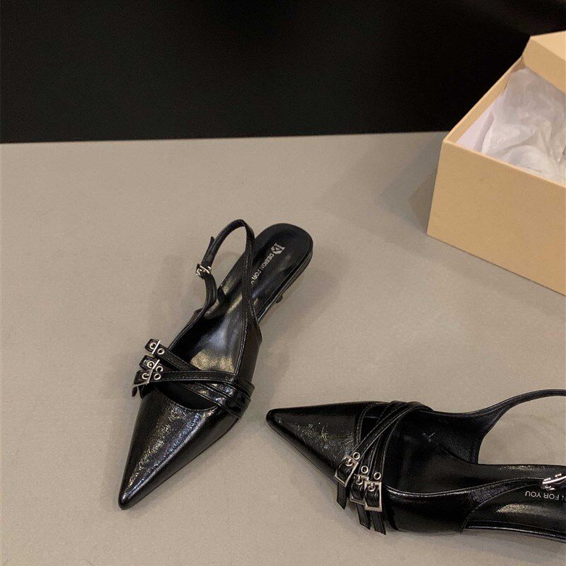 小众低跟高跟鞋女细跟尖头2024年新款春夏季银色黑色法式包头凉鞋
