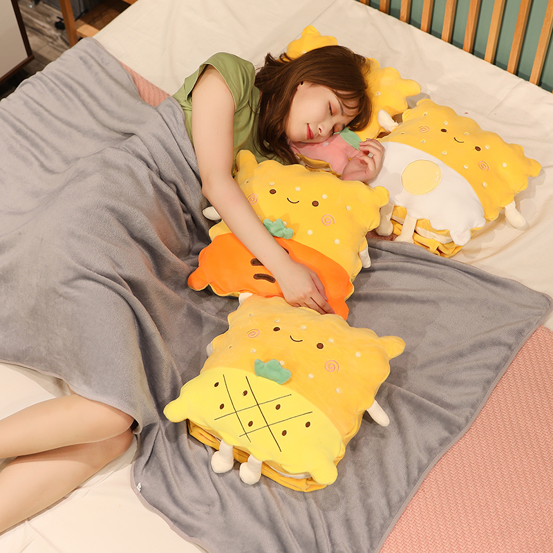 折叠抱枕被子两用二合一夏季办公室多功能午睡毯子车用小枕头靠垫