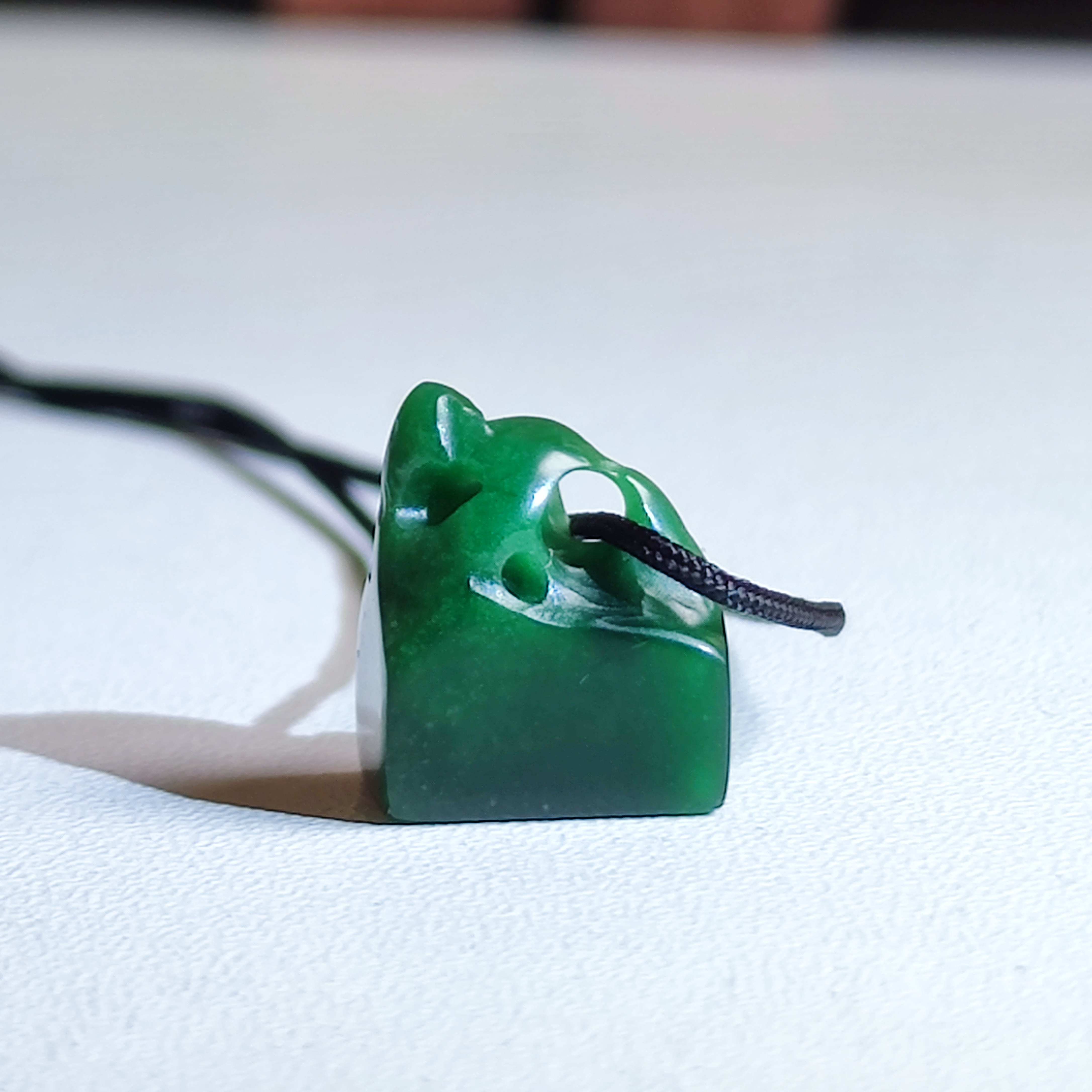 1.1x0.8x1.4cm,西安绿太湖印章摆件挂件,完整