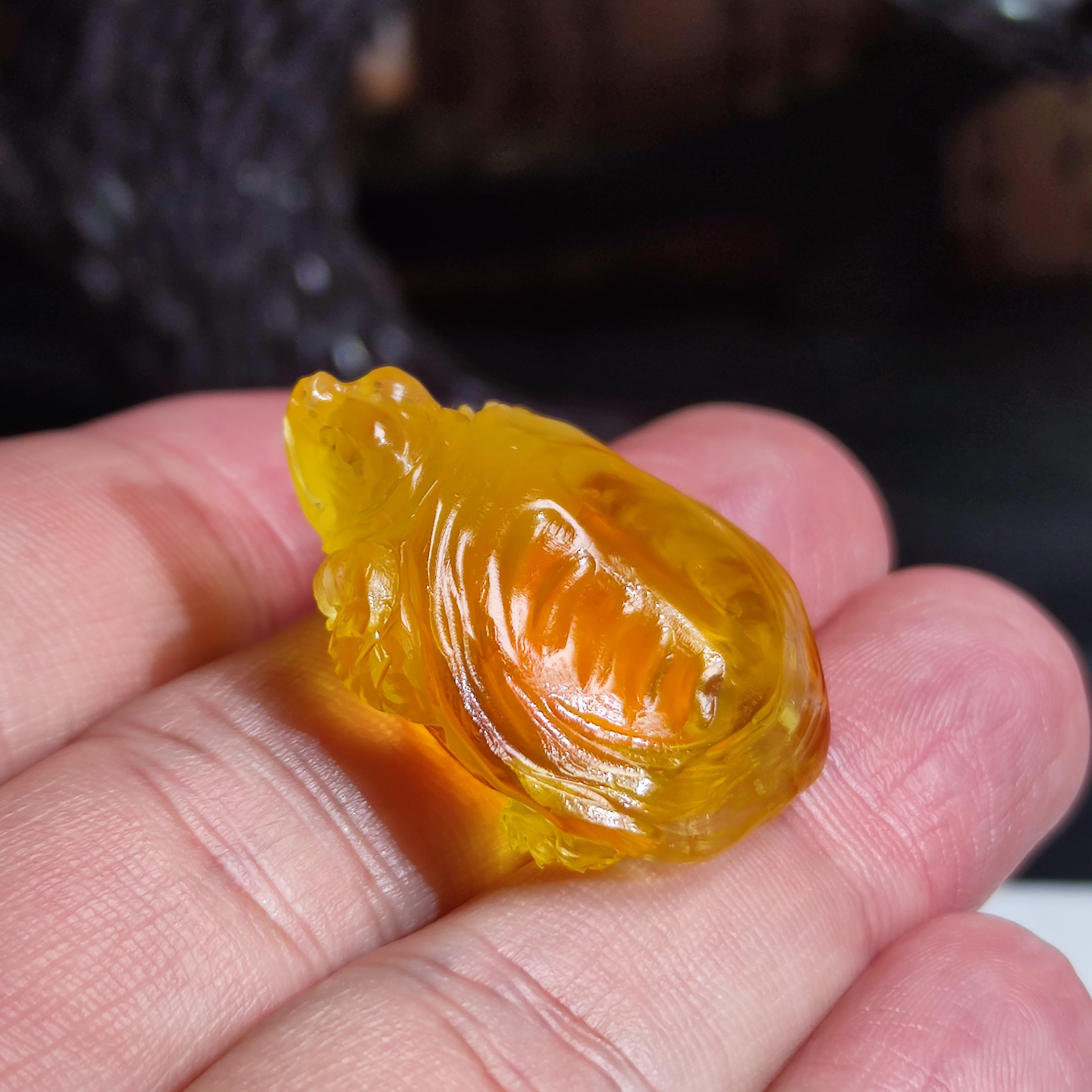 3.3x2.8x1.1cm,4.89克,琥珀金珀甲鱼富甲一方摆件把玩,完整