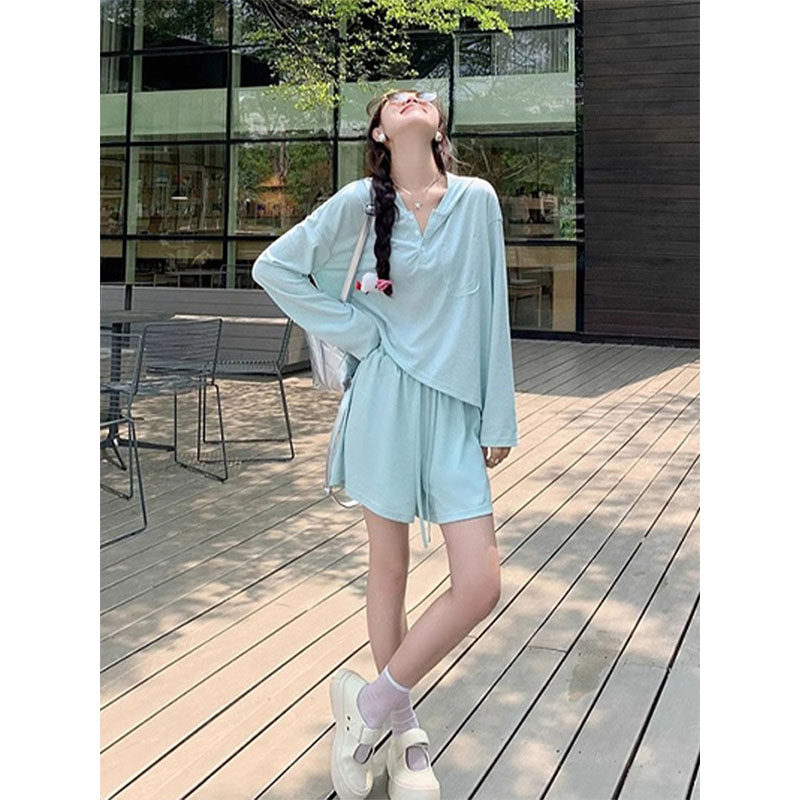 薄荷曼波休闲运动套装女夏季薄款慵懒风长袖上衣短裤防晒服两件套