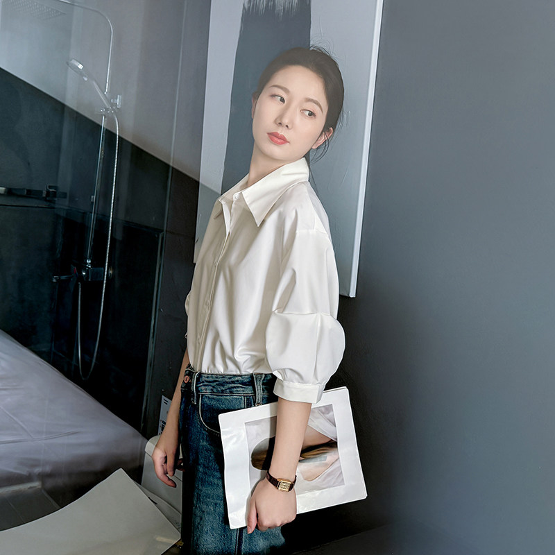 白色衬衫2024新款女高级感法式时尚洋气中袖设计感小众七分袖衬衣