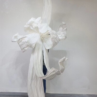 婚庆纸艺塑形舞动花大型婚礼背景橱窗装饰立体手工飘带褶皱纸花