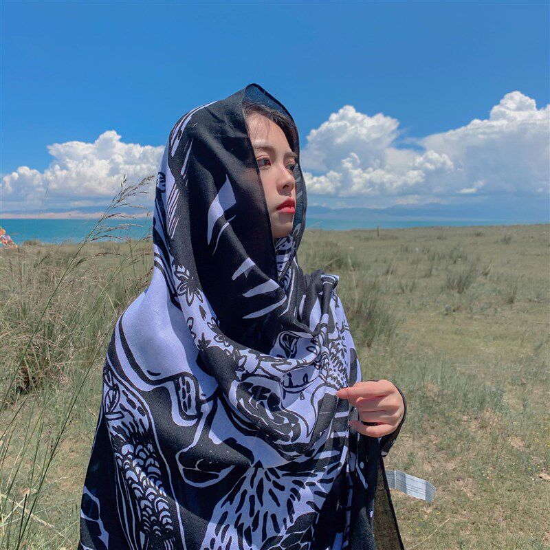 超大丝巾夏季时尚薄款旅游海边披肩围巾两用纱巾女外搭百变沙滩巾