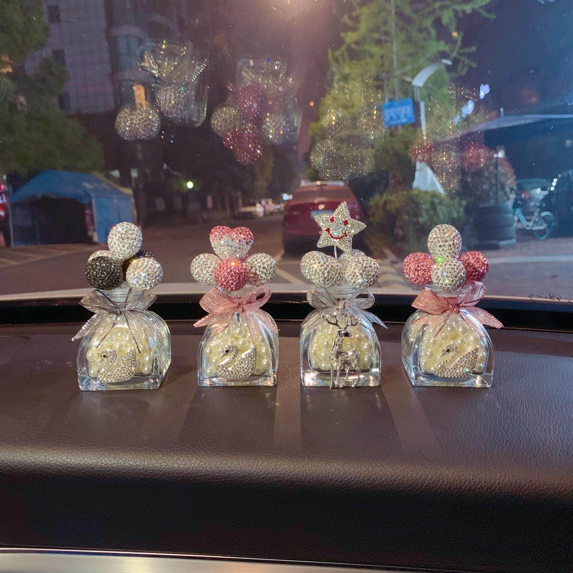 镶钻告白气球汽车摆件车载装饰用品车内饰品香薰摆件女神款车饰,汽车用品/电子/清洗/改装,摆件,淘宝优惠券,粉丝福利购,淘宝优惠卷