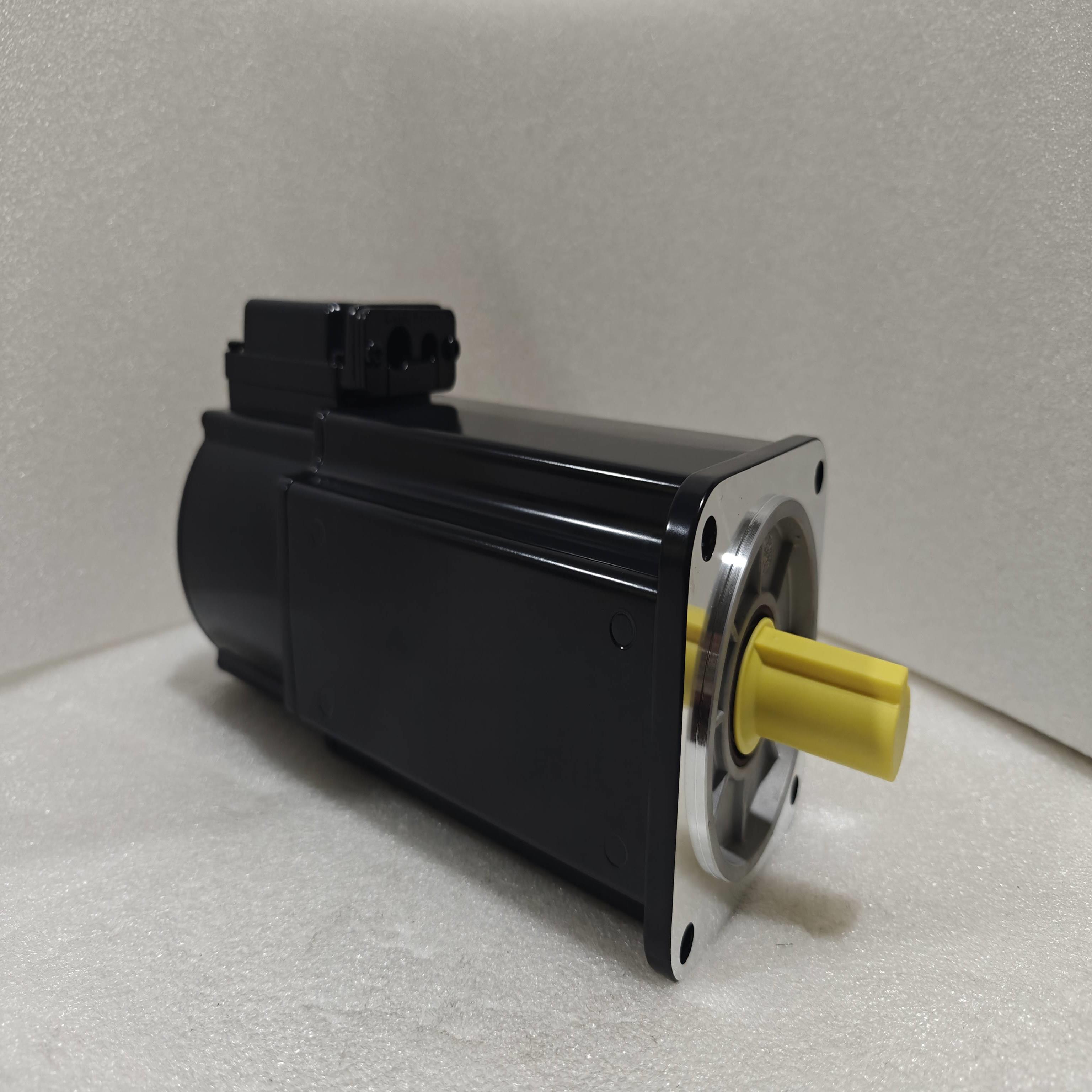 配件力士乐伺服电机MKD090B-047-GG0-KN议价议价