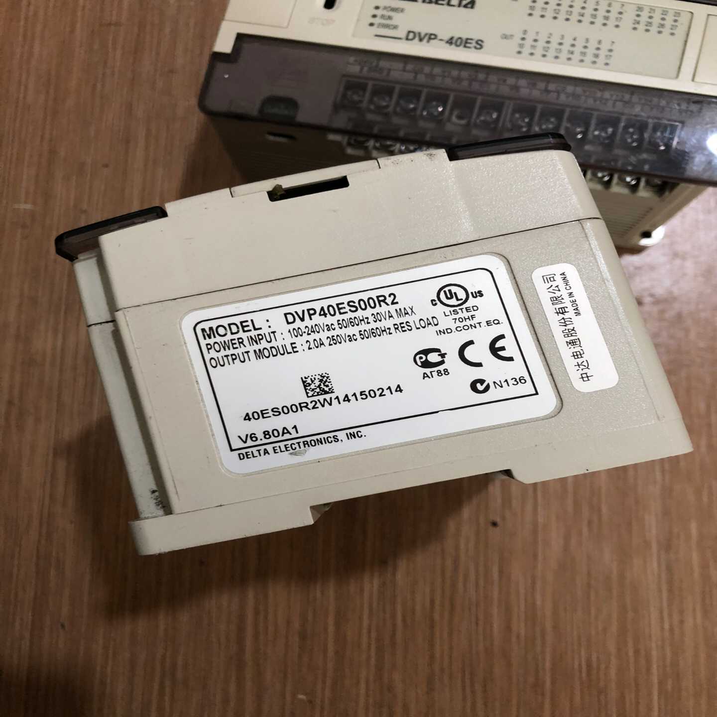 议价台达PLC成色新DVP40ES00R2现货质量保证实物