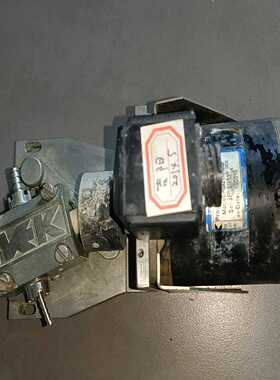 IVEK陶瓷计量泵，型号:092117-002，成色如图，陶-议价