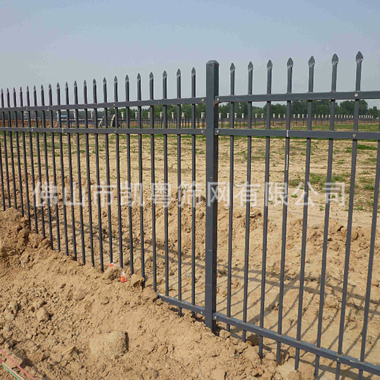 新农村建设用锌钢护栏铁栏杆庭院围墙栅栏镀锌方管护栏铁栅栏
