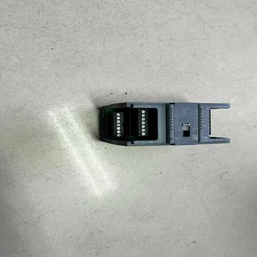 英威腾变频器CHE100-2R2G-4，380V 供电，~询价