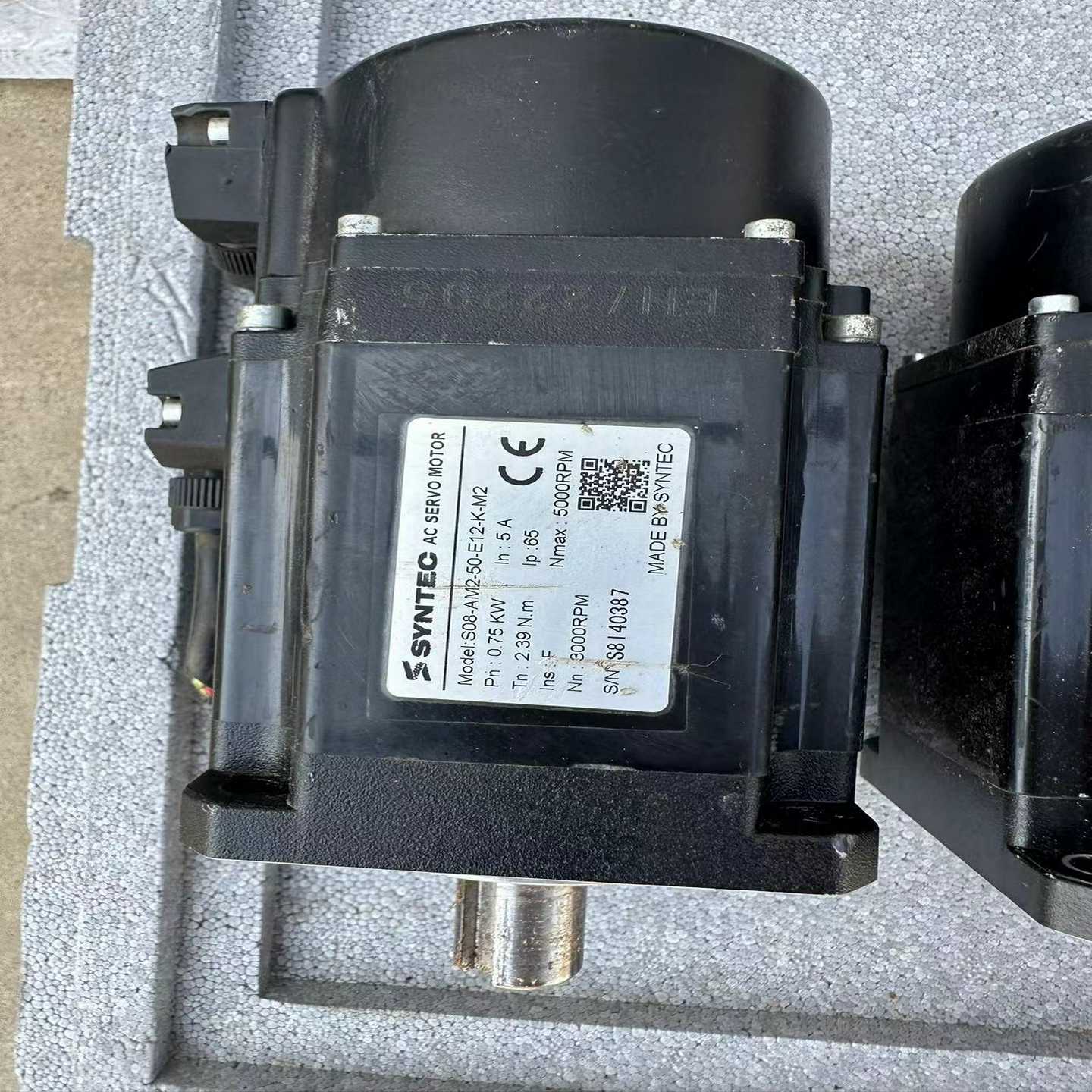 新代伺服电机S08-AM2-50-E12-K-M2，如图。询价