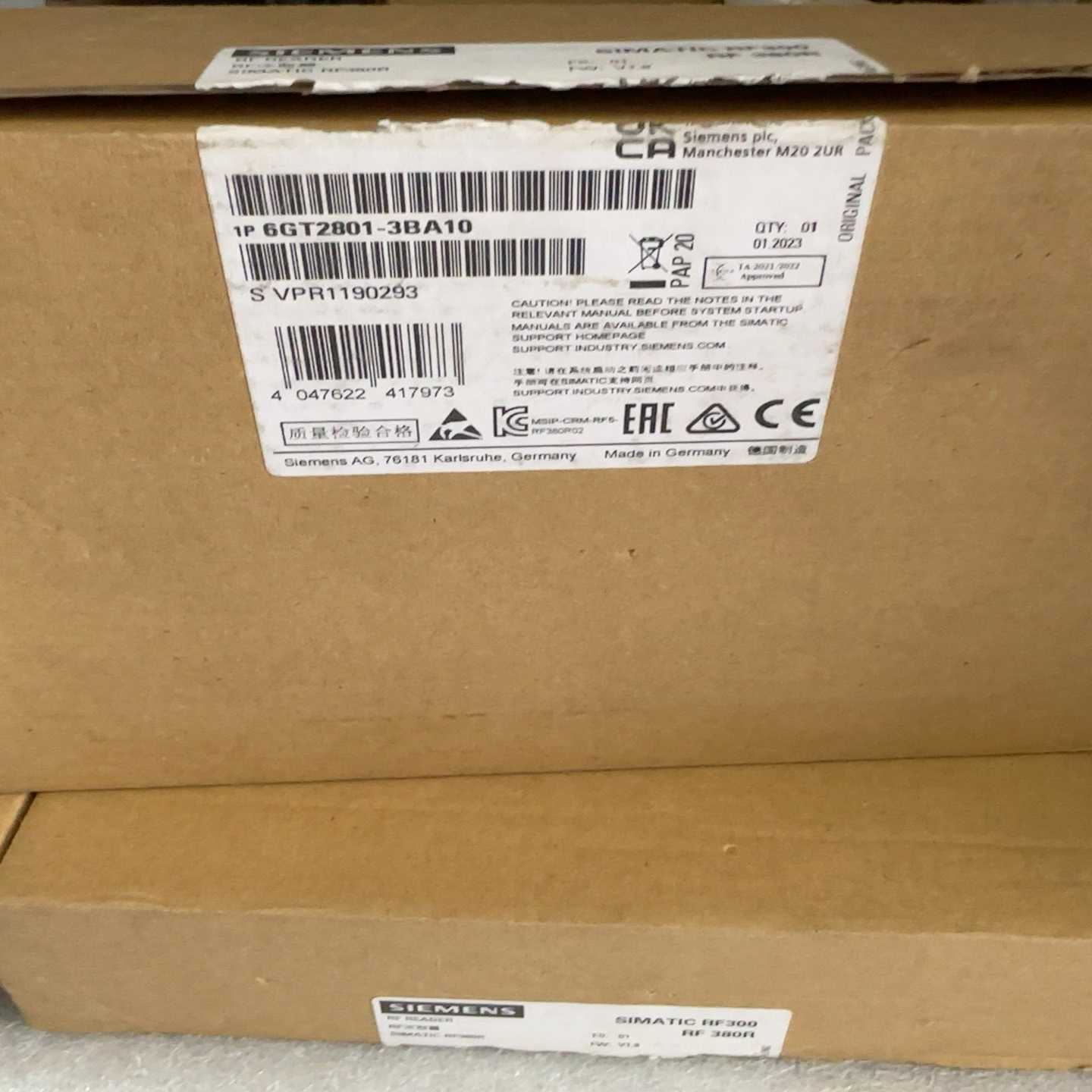 （议价）RF读取器6GT2801-3BA10，两台，仅开封
