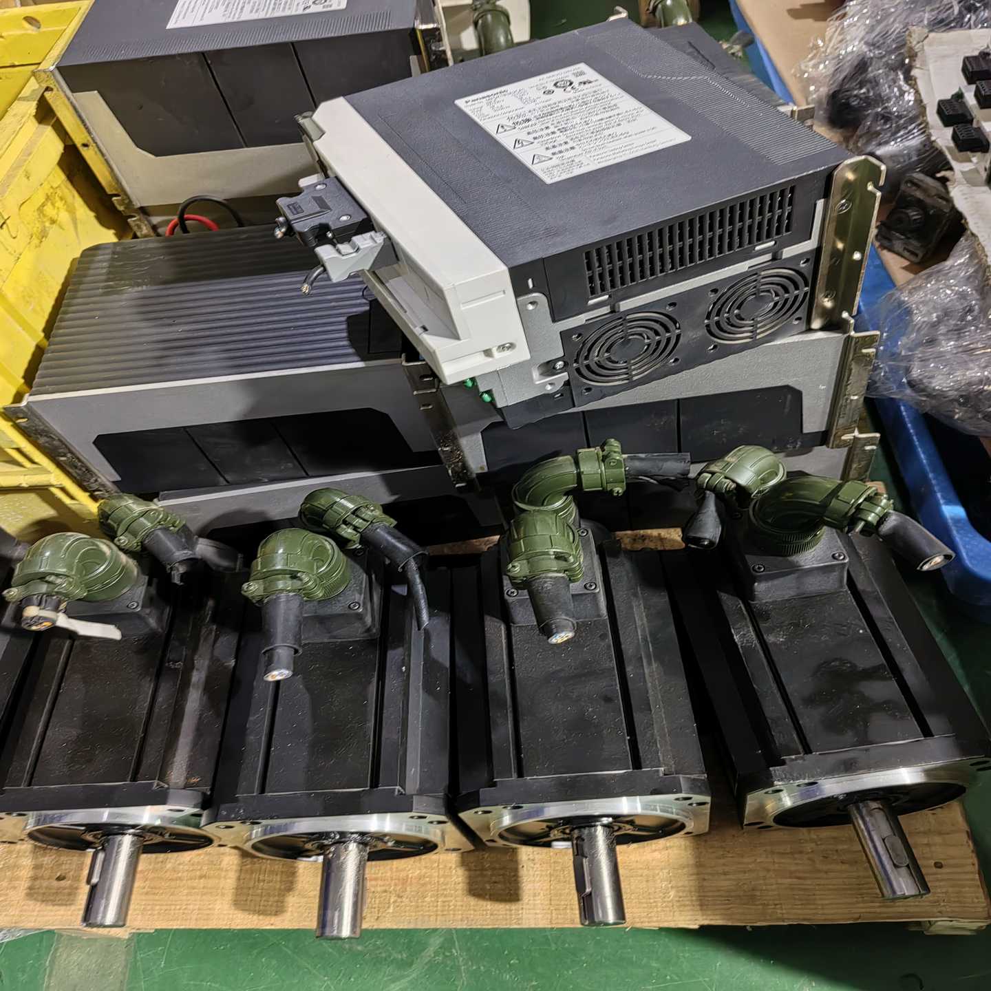 松下AC伺服电机和驱动器套装出手啦！型号是MSME502GC--议价商品