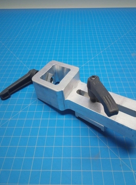 H&HVacuumTransportMailTableAccessory-P02-000058