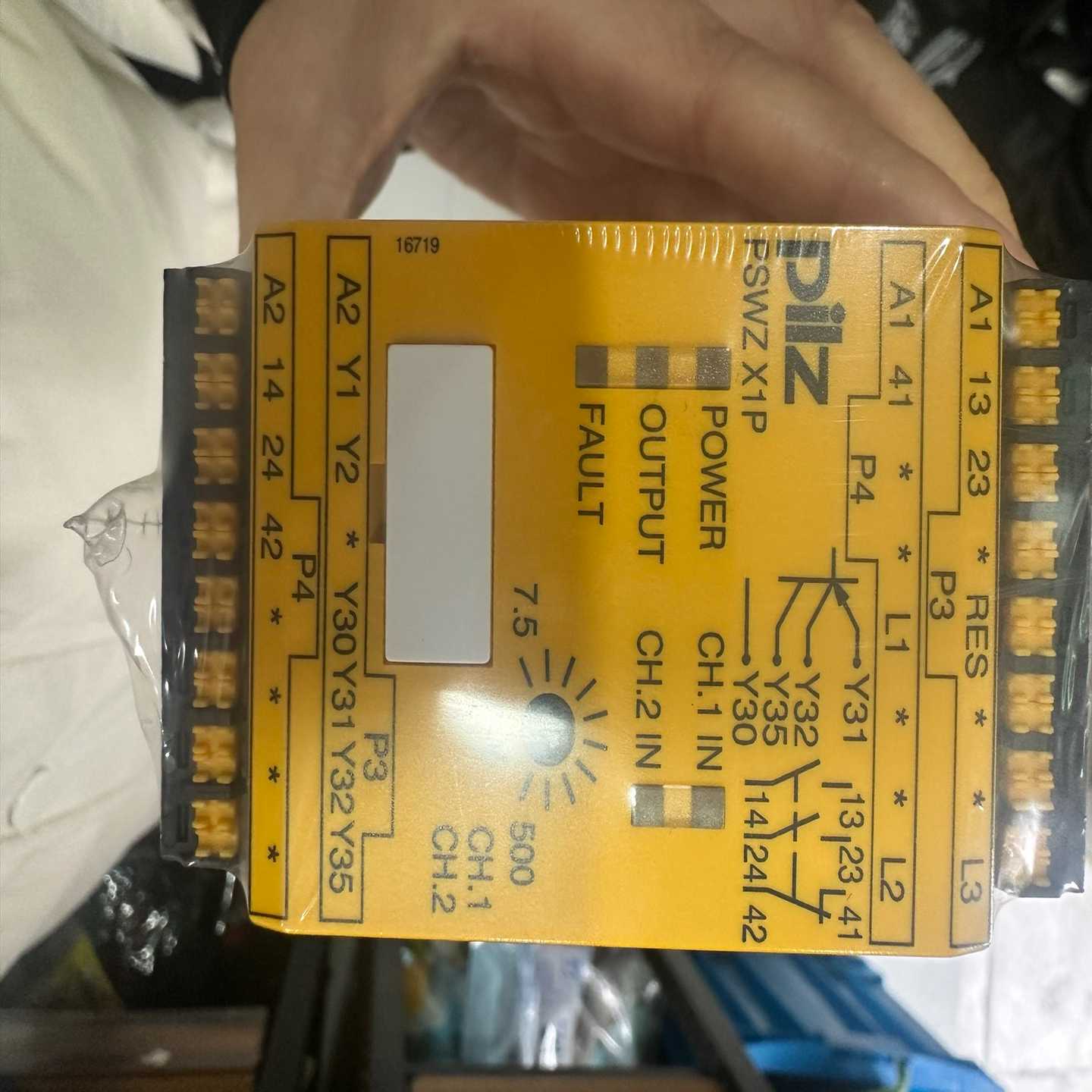 pilz皮儿兹安全继电器X1P订货号787951顺丰询价