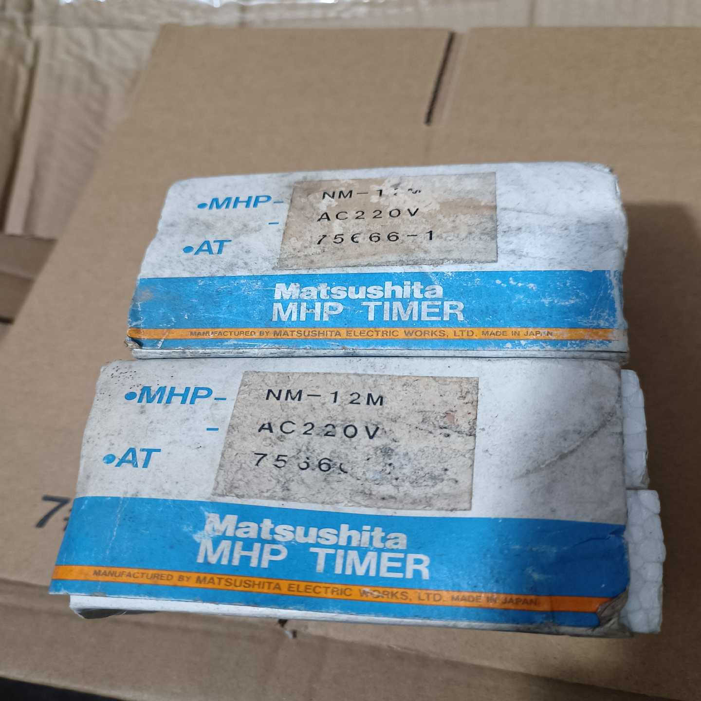 松下原装全新MHP-NM-12M-AC200V，AT7566--议价商品