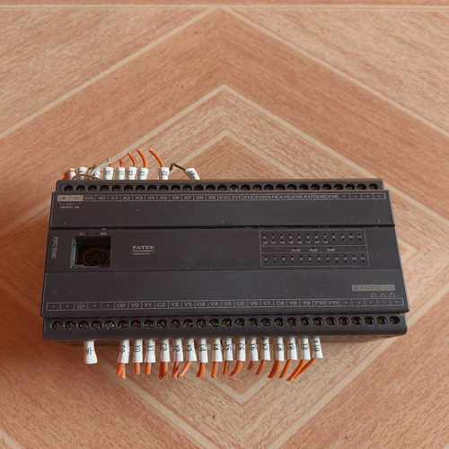 永宏PLC控制器B1z-32MT25-D24成色如图，拆询价