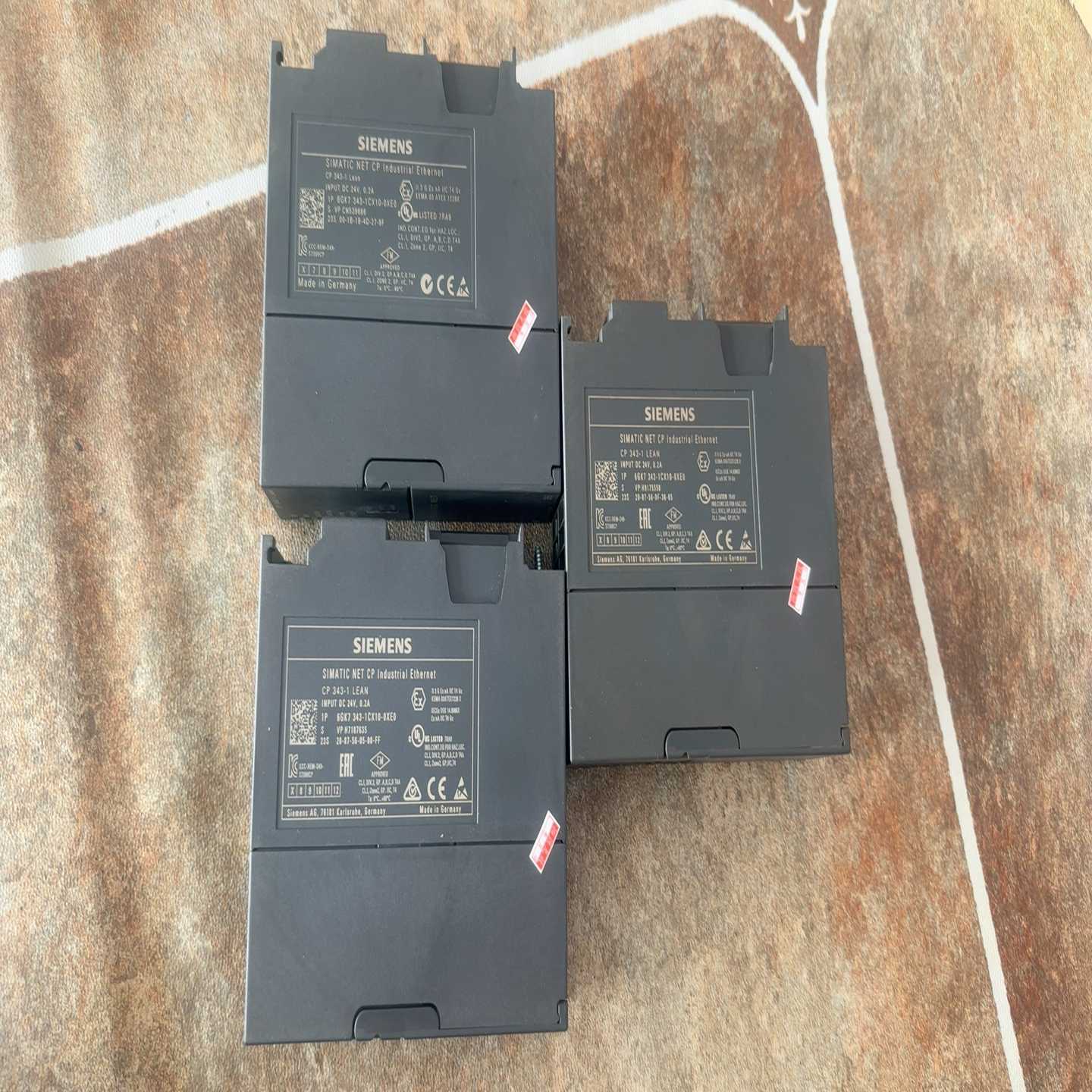 议价4-110，功能包好已测试，原版原壳无破损。标