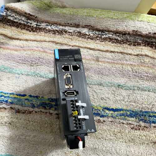 咨询-汇川伺服驱动，SV660NS2R8I，成色如图
