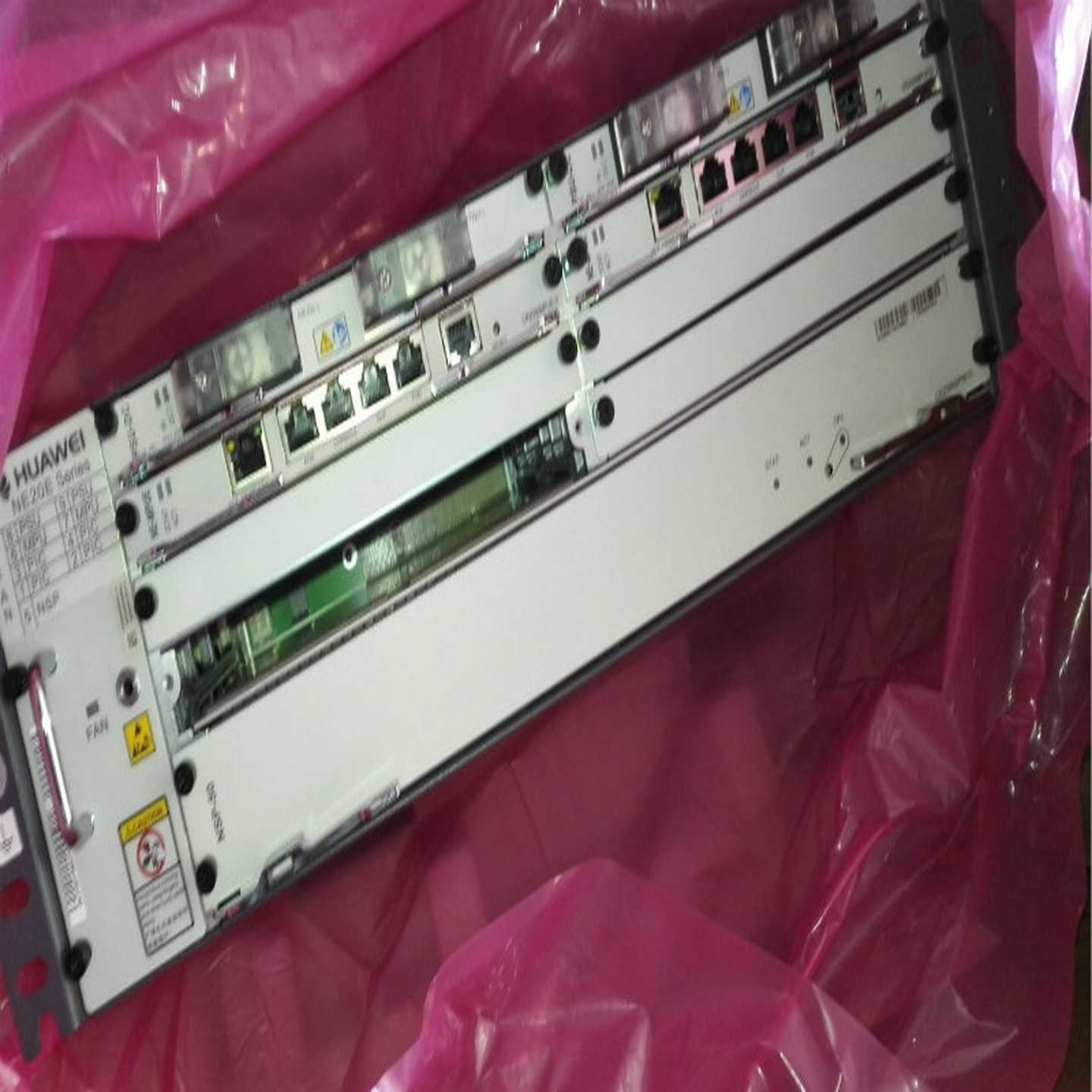 询价CR2M04BASA12NE20E-S4交流机箱/双主控M