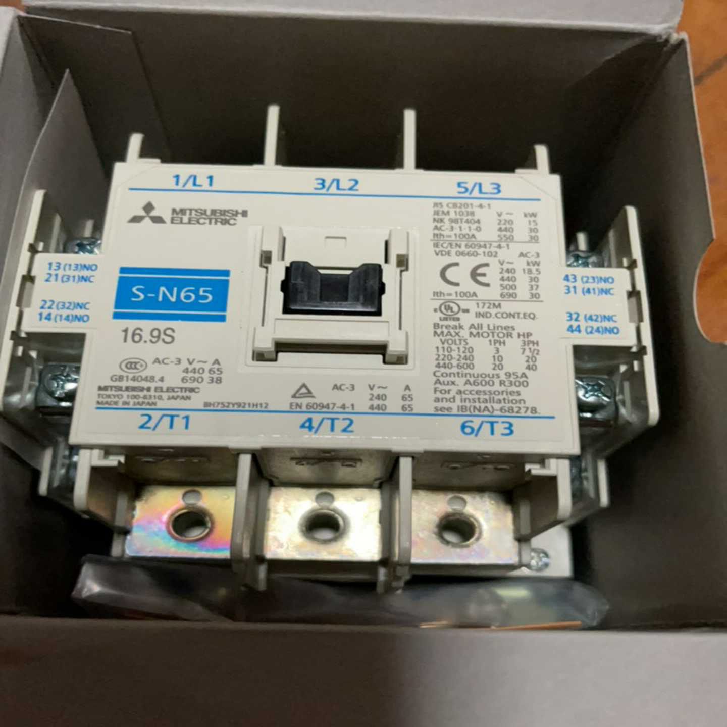 日本三菱接触器S-N65--议价商品