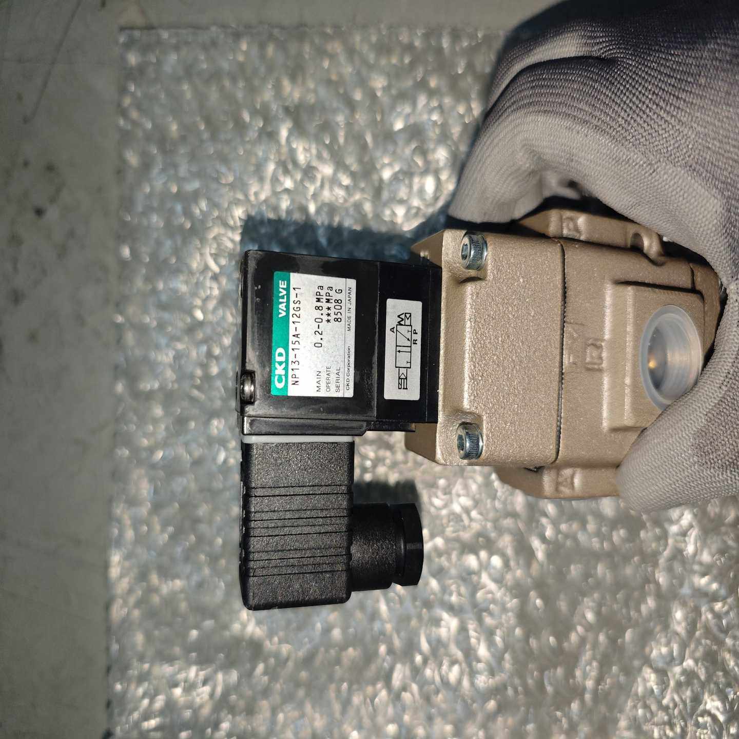 CKD电磁阀:NP13-15A-12GS-1